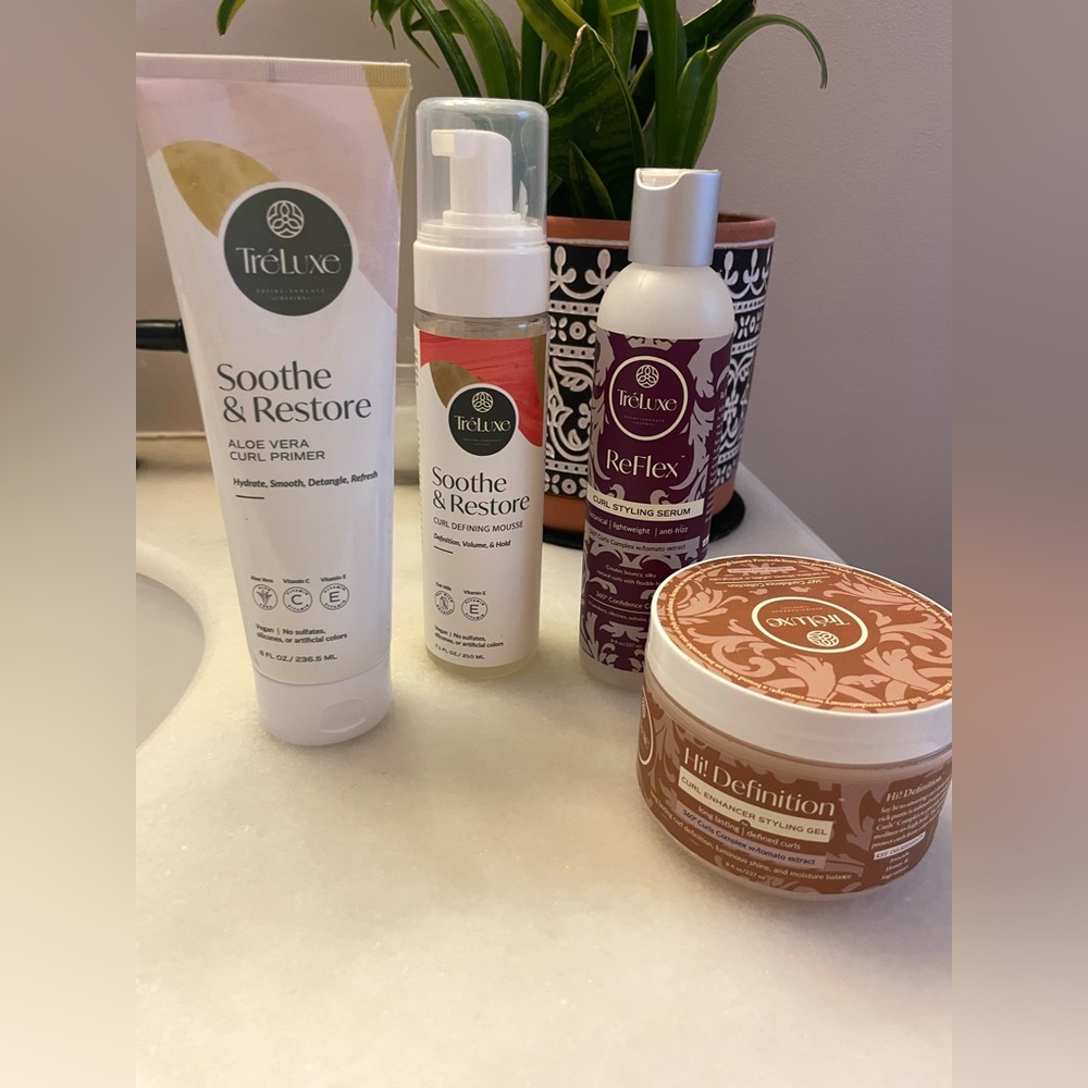 TreLuxe Curly Hair Products - Like New